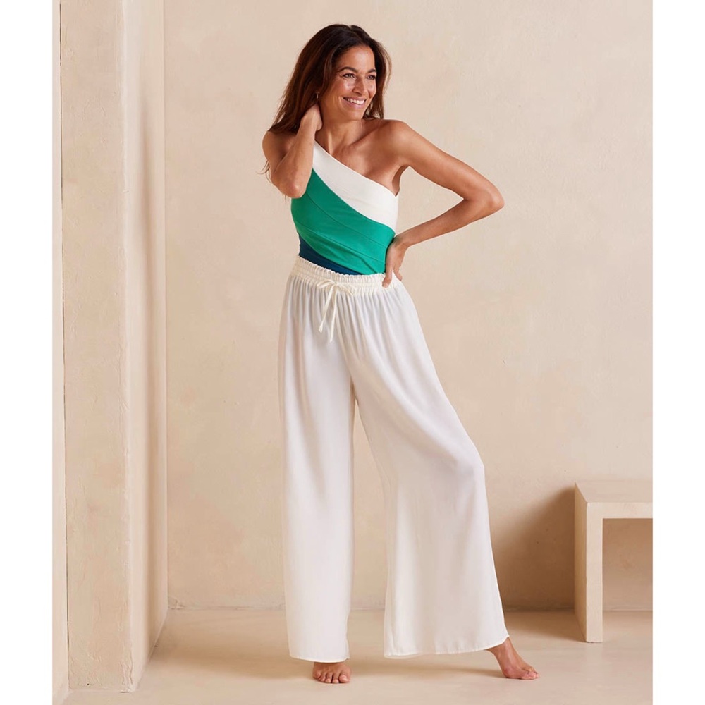 Summersalt The Palazzo Pant With Ties in White Sand Size 1x
